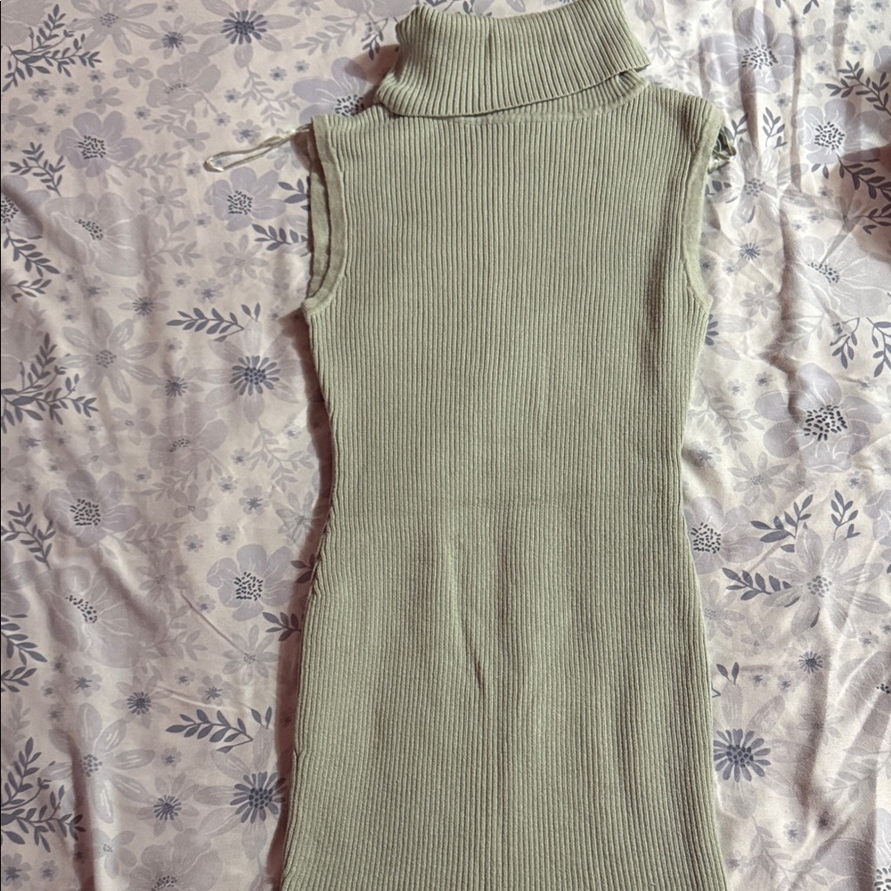 Lola Sleeveless Ribbed Midi Dress - Sage